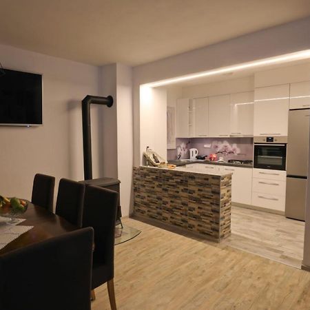 Apartman Teo &Tena Otočac Exteriör bild