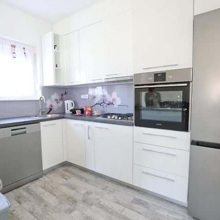 Apartman Teo &Tena Otočac Exteriör bild