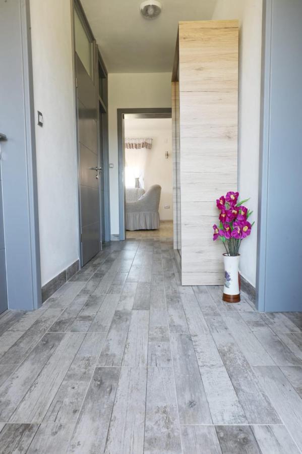 Apartman Teo &Tena Otočac Exteriör bild