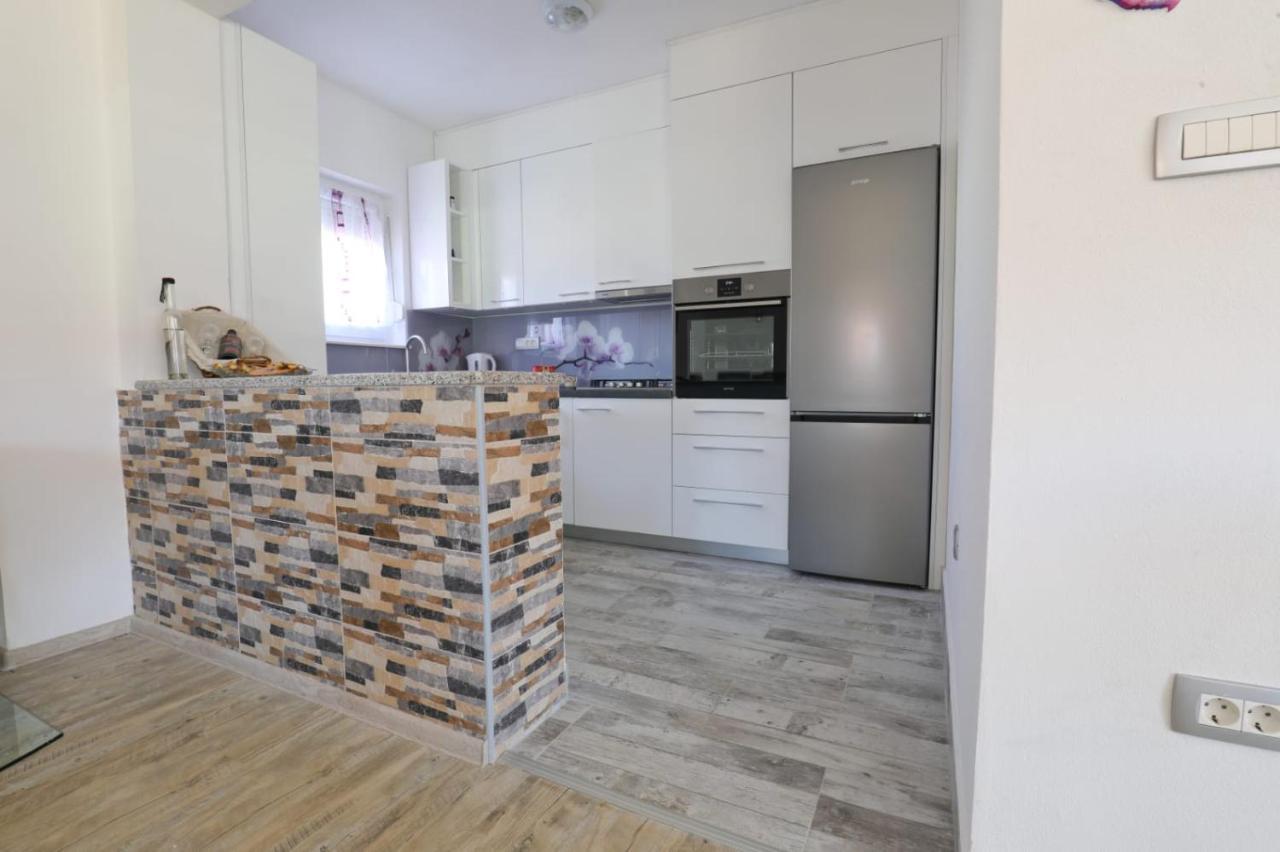 Apartman Teo &Tena Otočac Exteriör bild
