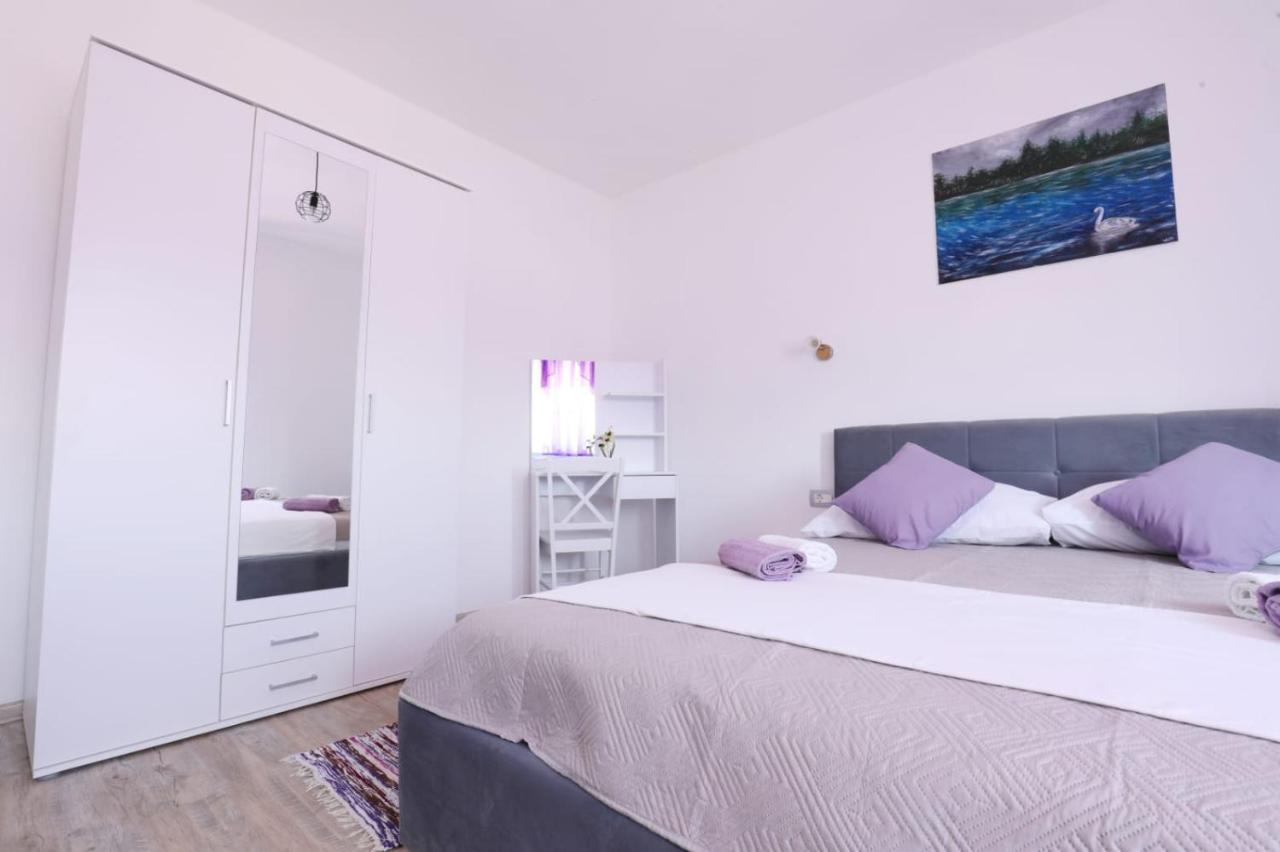 Apartman Teo &Tena Otočac Exteriör bild