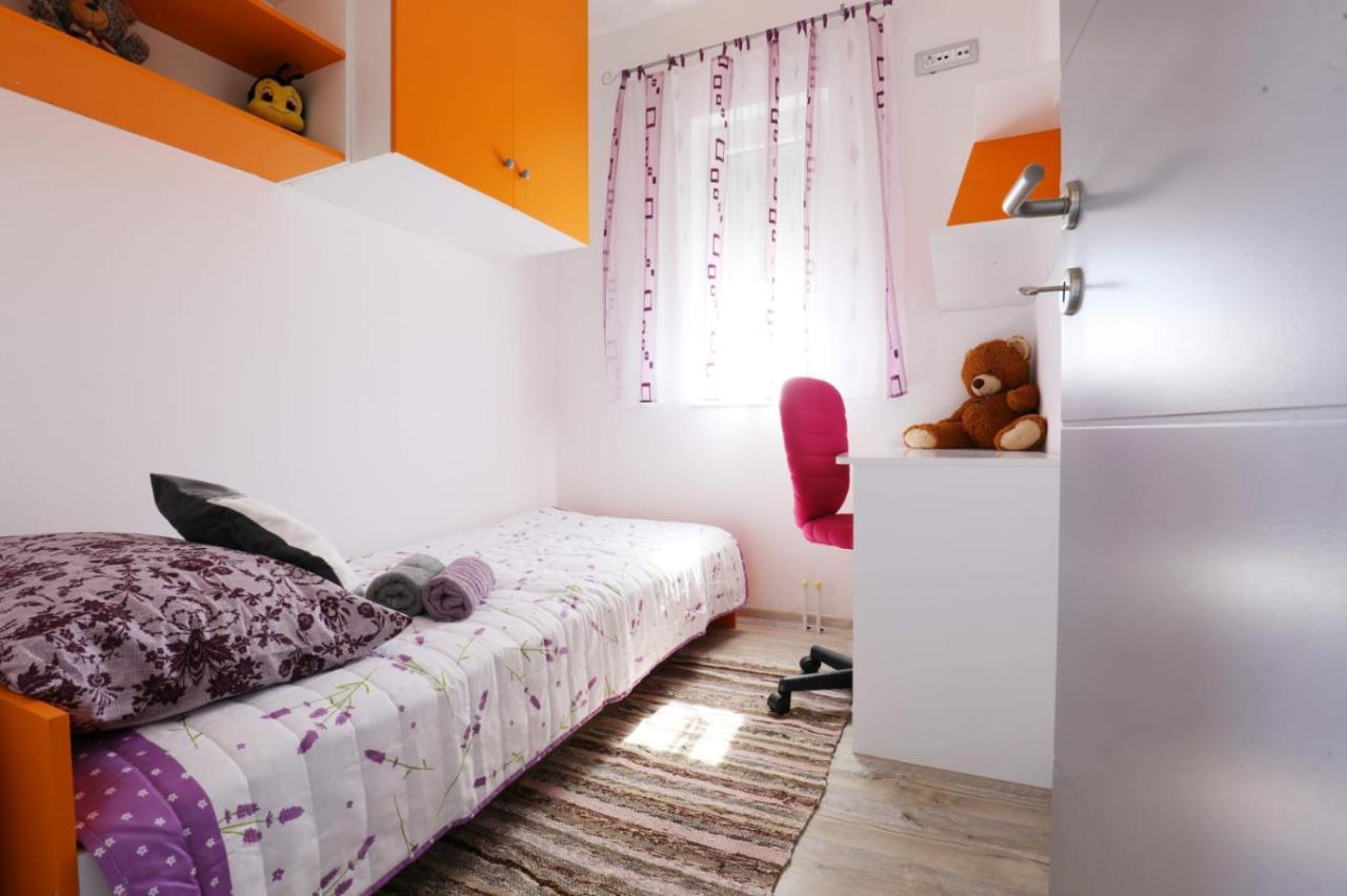 Apartman Teo &Tena Otočac Exteriör bild